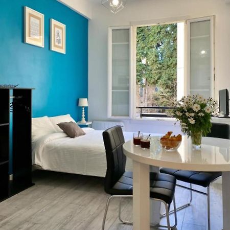 Budget Studio Berlioz Apartment Nice Exterior photo